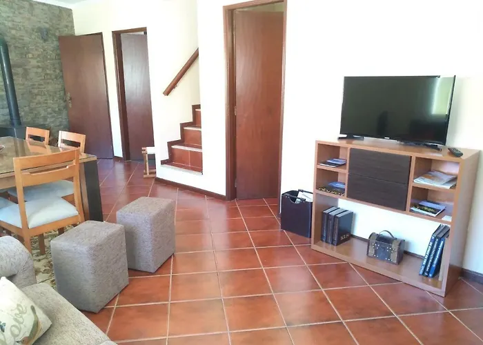 Casa D. Antonia 펜션 Gouvães